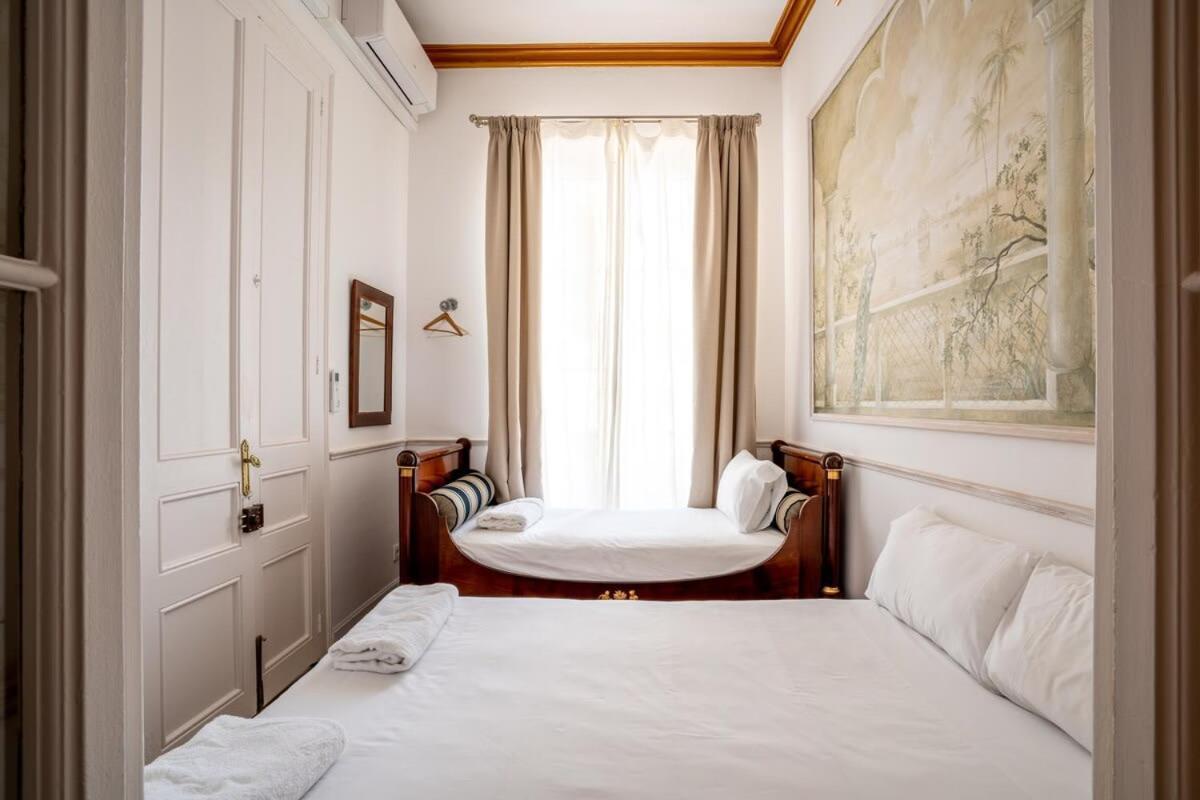 Placa Catalunya V Charming And Exquisite 5bd With Large Balcony Appartement *