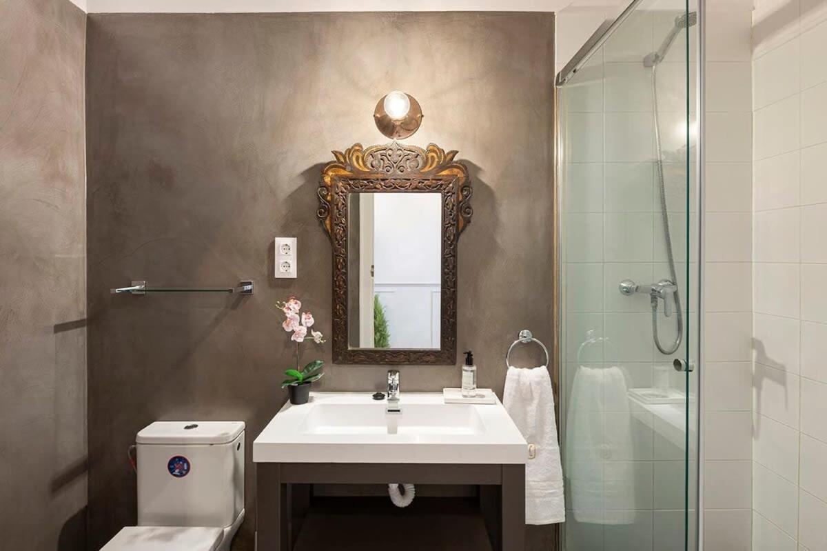 Placa Catalunya V Charming And Exquisite 5bd With Large Balcony Appartement