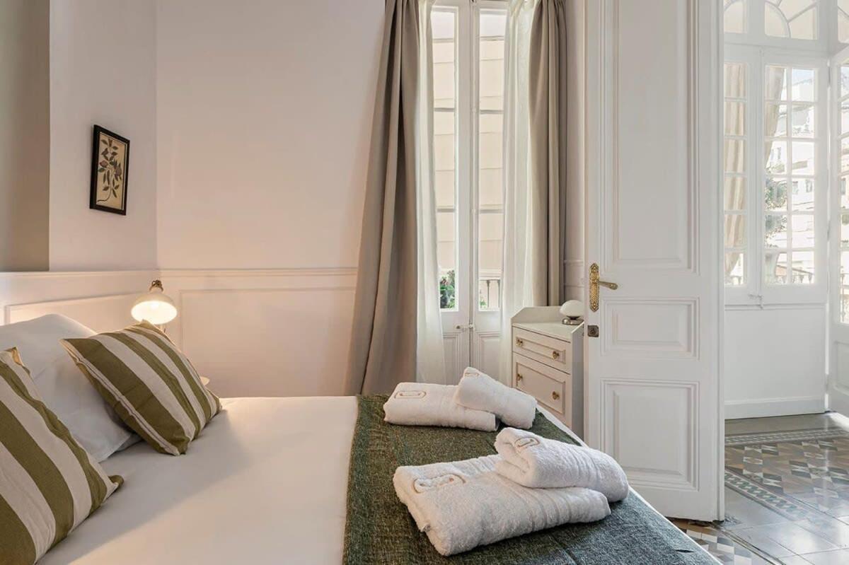 Appartement Placa Catalunya V Charming And Exquisite 5bd With Large Balcony *